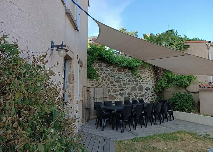 14 Personnes à Proximité Du Puy Du Fou Bonheur à L' Aubépin à 18 Minutes Du Célèbre Parc Casa de Férias